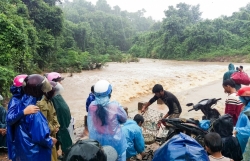 mien bac sap don nang nong tren dien rong