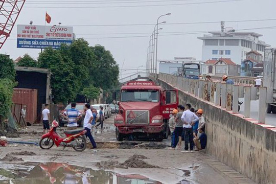 vo duong ong dan nuoc sach hang ngan ho dan o ha noi bi anh huong