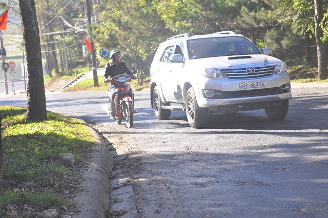 da lat co dac san tiep tuc long hanh mua du lich he