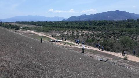 khanh hoa roi may bay quan su hai phi cong tu vong