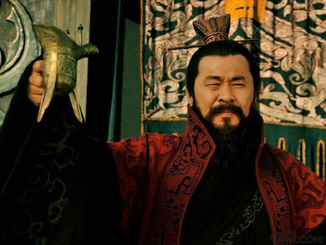 3 nguoi khien tu ma y kho lam nen viec lon gom nhung ai