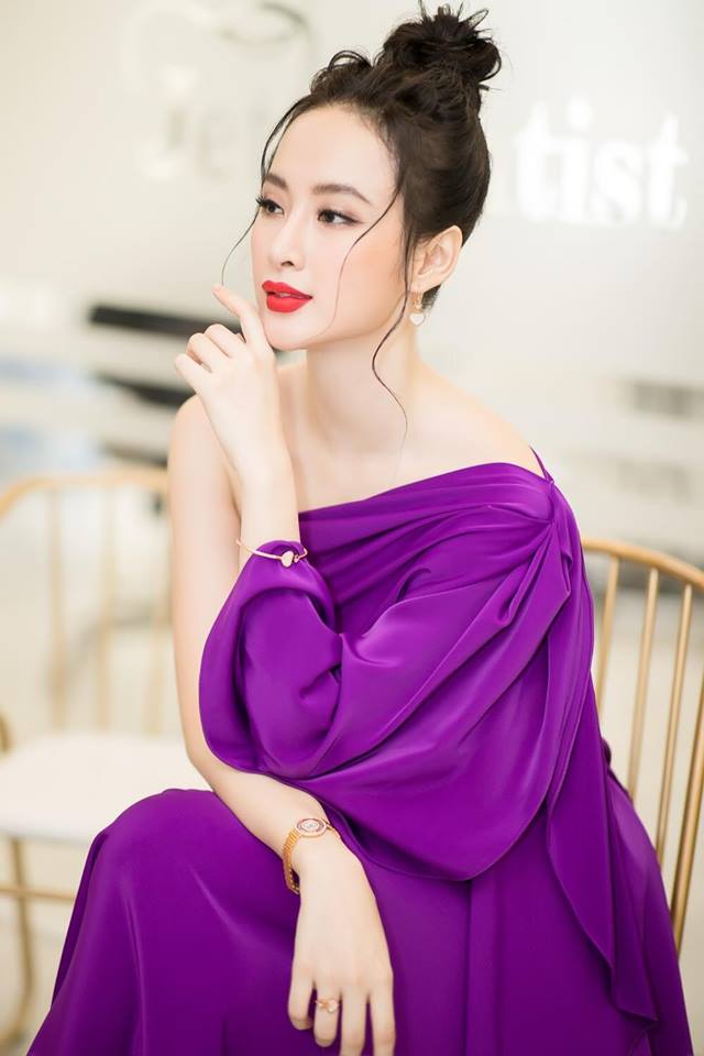 angela phuong trinh mac vay khong lo vong 3 khung van dep hut mat