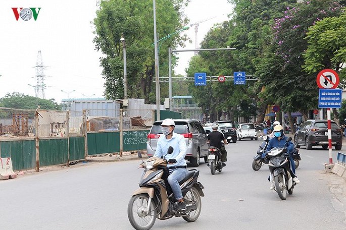 la lung bien bao o ha noi cang cam cang lam