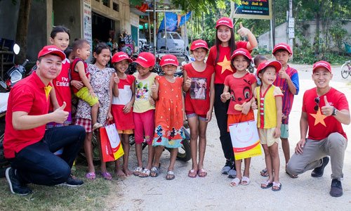 vietjet tri an gia dinh chinh sach o muong lat