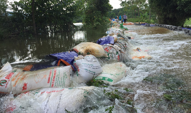 lu dang cao hon 14000 ho dan ha noi trong vung nguy hiem