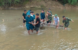 qua bom nang gan 100 kg nam duoi chan cau o hai phong