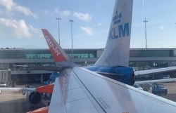Hai máy bay va chạm ở sân bay Hà Lan, hàng trăm khách bị hoãn chuyến