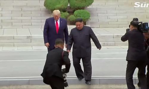 trump noi ve nu cuoi cua kim jong un khi gap mat o bien gioi lien trieu