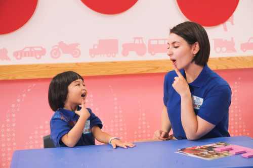 Chánh văn Hoàng Anh Tú: Đừng ép trẻ học, hãy để trẻ thích học chanh van hoang anh tu dung ep tre hoc hay de tre thich hoc