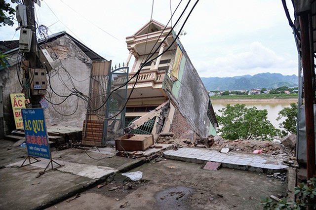 chinh phu yeu cau ra soat tat ca cac khu vuc co nguy co sat lo o tinh hoa binh