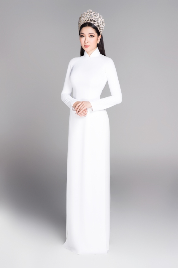 12 hoa hau viet nam dep tinh khoi voi ao dai trang nu sinh