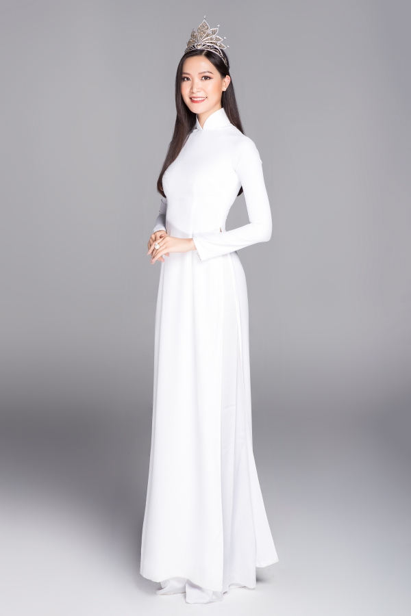 12 hoa hau viet nam dep tinh khoi voi ao dai trang nu sinh