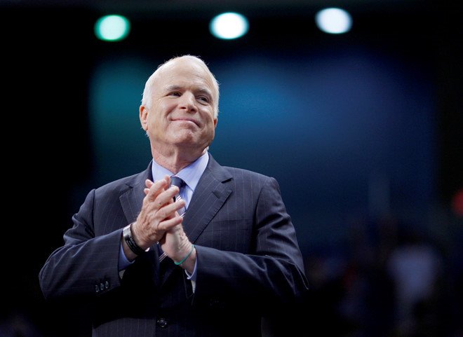 nhin lai cuoc doi su nghiep thuong nghi si john mccain