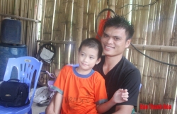 Liều mình ra dòng lũ dữ cứu người ở Thanh Hoá: 