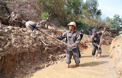 ha noi nghich ly nuoc sach cap tan nha nhung nguoi dan khong dung