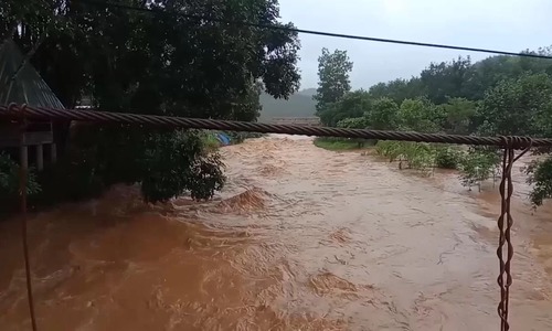 5000 nguoi phai di doi truoc nguy co vo dap thuy dien o dak nong