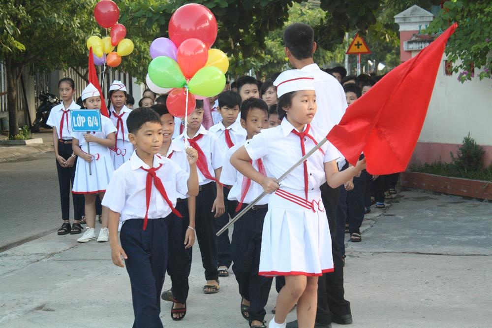 truong hoang sa buoc vao nam hoc moi