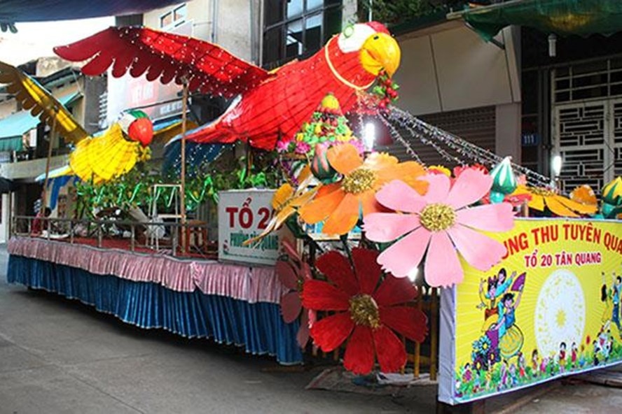 ruoc 70 xe mo hinh den trung thu khong lo tai le hoi thanh tuyen 2017