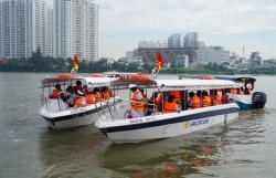 tp hcm mo bay tour duong song moi to chuc giai marathon quoc te