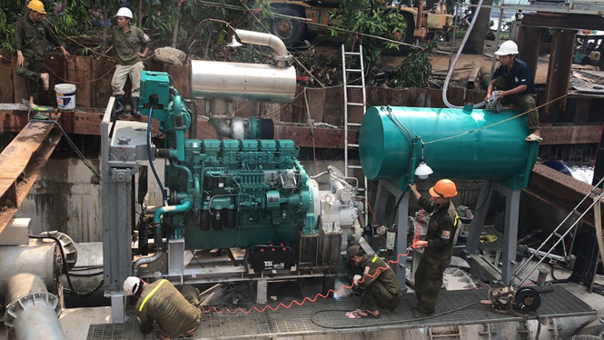 sieu may bom tren duong nguyen huu canh ngung hoat dong vi het tien