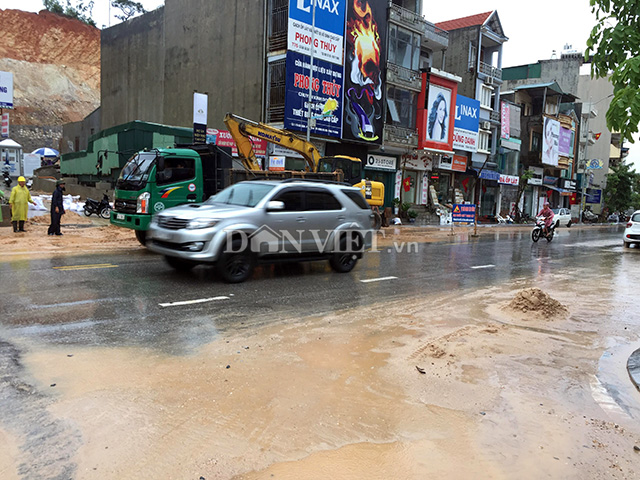 ha long hiu hat vi mua dam ngay nghi le 29