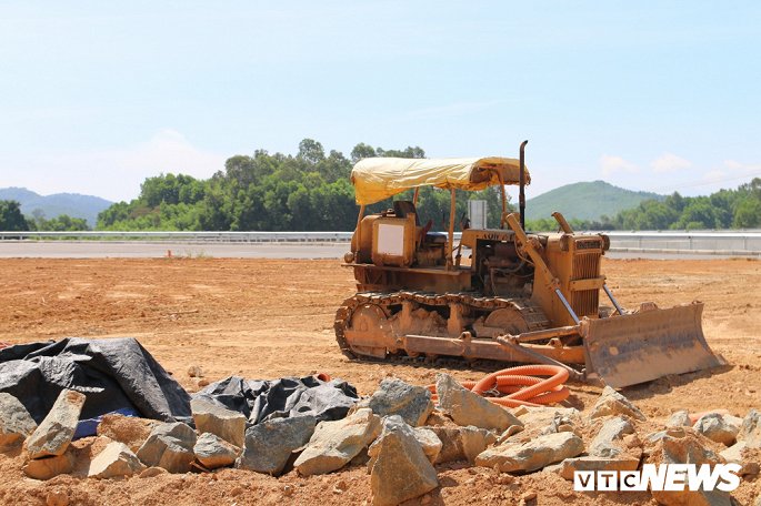 anh cao toc da nang quang ngai van ngon ngang sau ngay thong xe