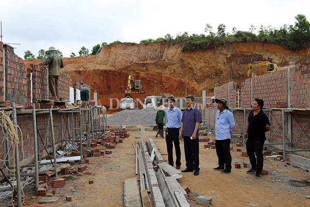 quang ninh sieu du an nuoi tom nghin ty lien tuc loi hen