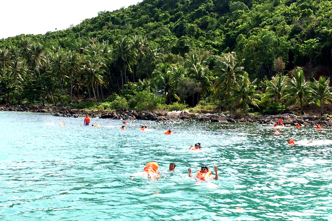 hon dao du mat dien 12 tieng moi ngay van hut khach o kien giang