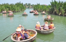 chang trai goc viet kiem hang trieu usd khoi nghiep tu tien ao