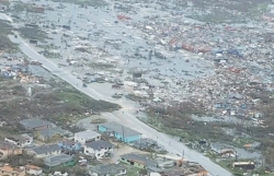 la ky bau troi florida chuyen mau tim khi sieu bao quai vat dorian quet qua