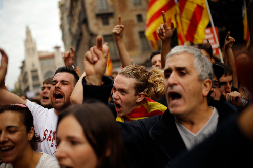 du khach duoc khuyen cao can trong khi toi catalonia