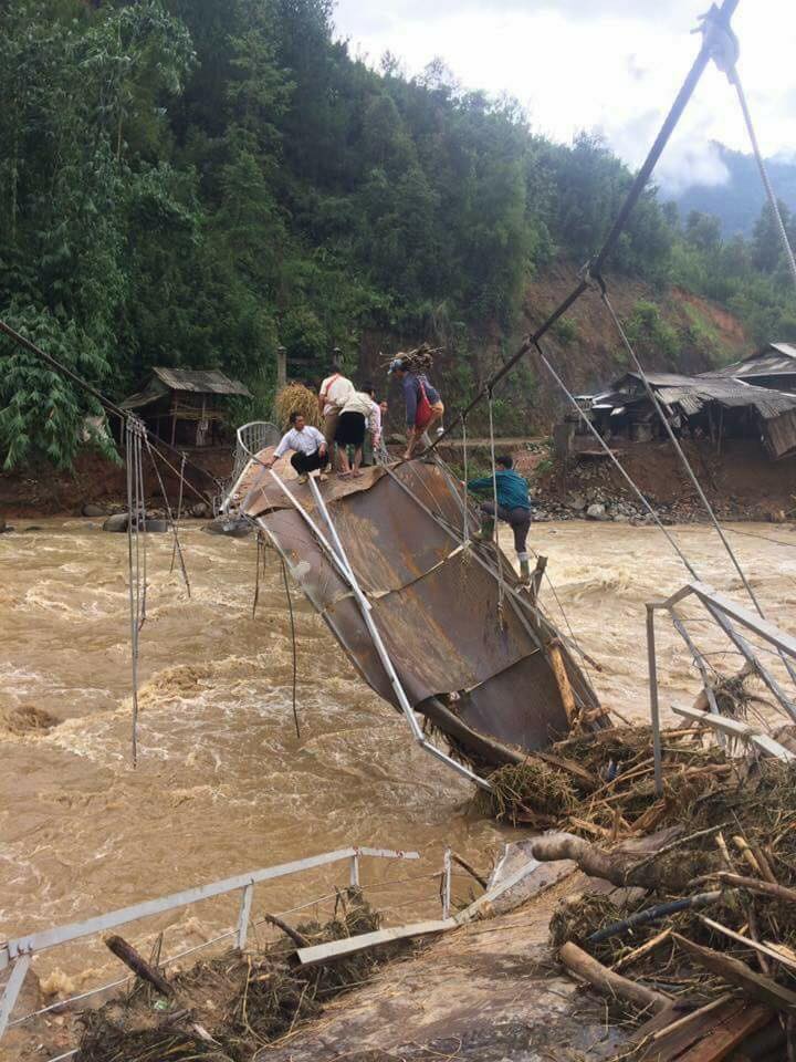 yen bai sau lu lich su duong sa tan nat o to nam la liet duoi suoi