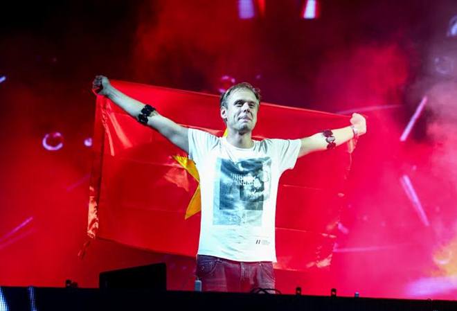 dj so 1 the gioi armin van buuren sap tro lai viet nam