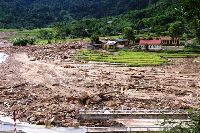 chum anh nhieu vung cua thanh hoa hoang tan sau tran lu lich su