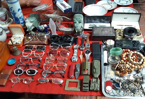 ha noi mang tien di mua ngay xua