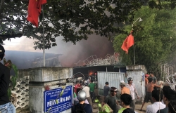 chay lon tai xuong san xuat ghe sofa o ha noi