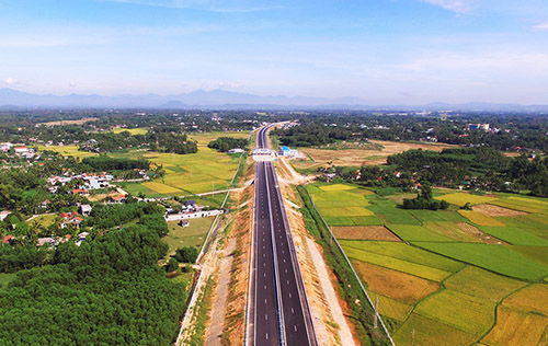 cao toc dau tien o mien trung xuat hien nhieu o ga