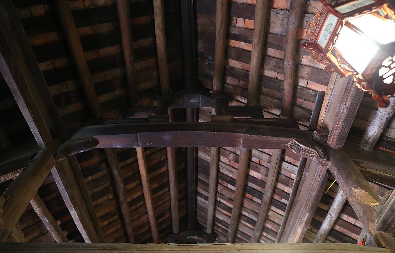 ngam ngoi nha co 369 tuoi nguyen ven nhat xu doai