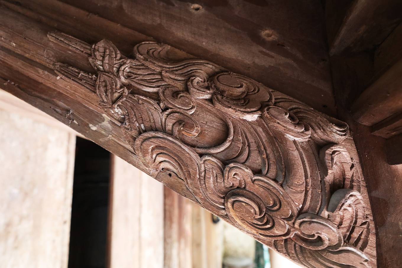 ngam ngoi nha co 369 tuoi nguyen ven nhat xu doai