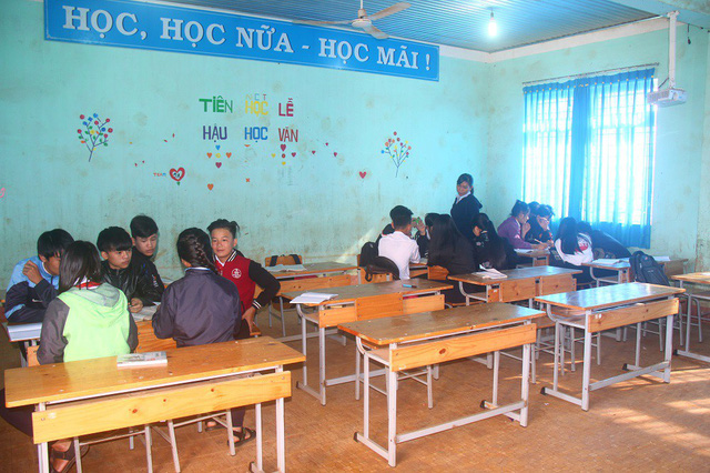 16 phòng học bỏ không, ngôi trường ba cấp chỉ có hơn 40 học sinh 16 phong hoc bo khong ngoi truong ba cap chi co hon 40 hoc sinh