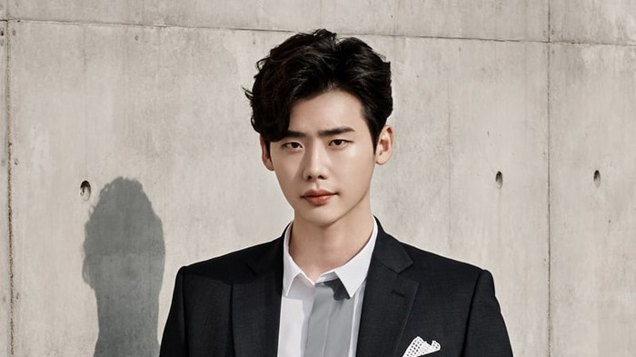 hot my nam noi tieng lee jong suk bi giam giu o indonesia