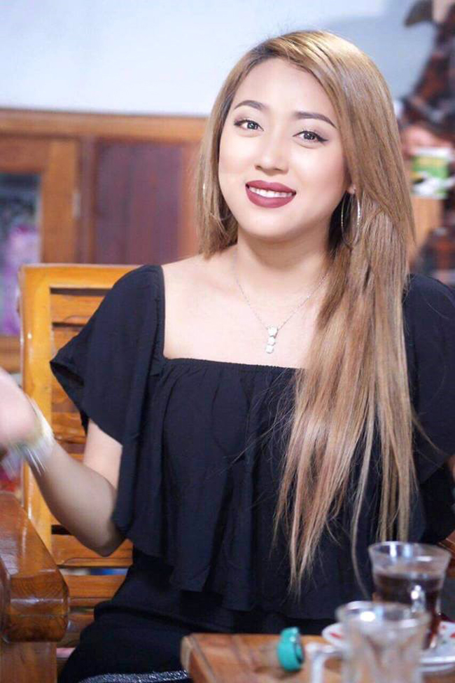 nhan sac tuyet xinh cua ban gai ronaldo myanmar sap dau cong phuong