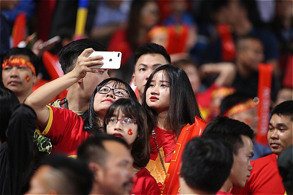 viet nam vao ban ket aff cup voi ngoi dau