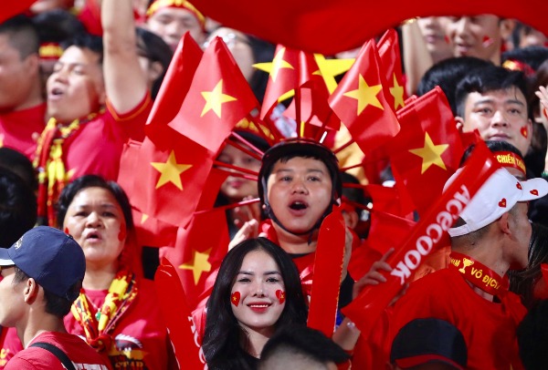 viet nam vao ban ket aff cup voi ngoi dau