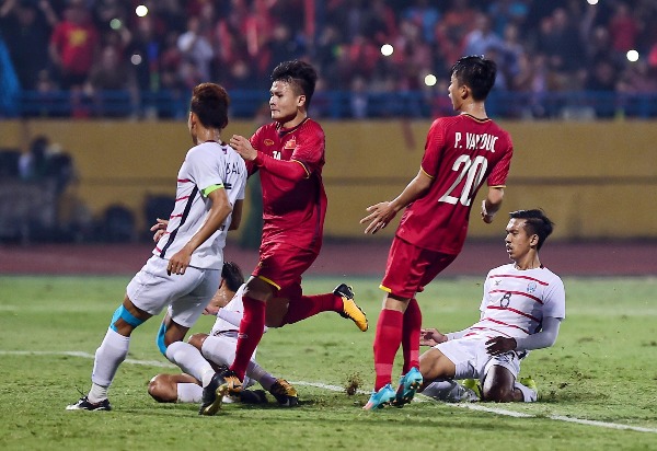 viet nam vao ban ket aff cup voi ngoi dau