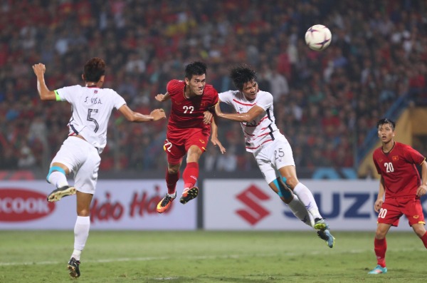 viet nam vao ban ket aff cup voi ngoi dau