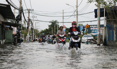 trieu cuong dang cao tren con duong ngap 20 ngaythang ba gac kiem tien trieu