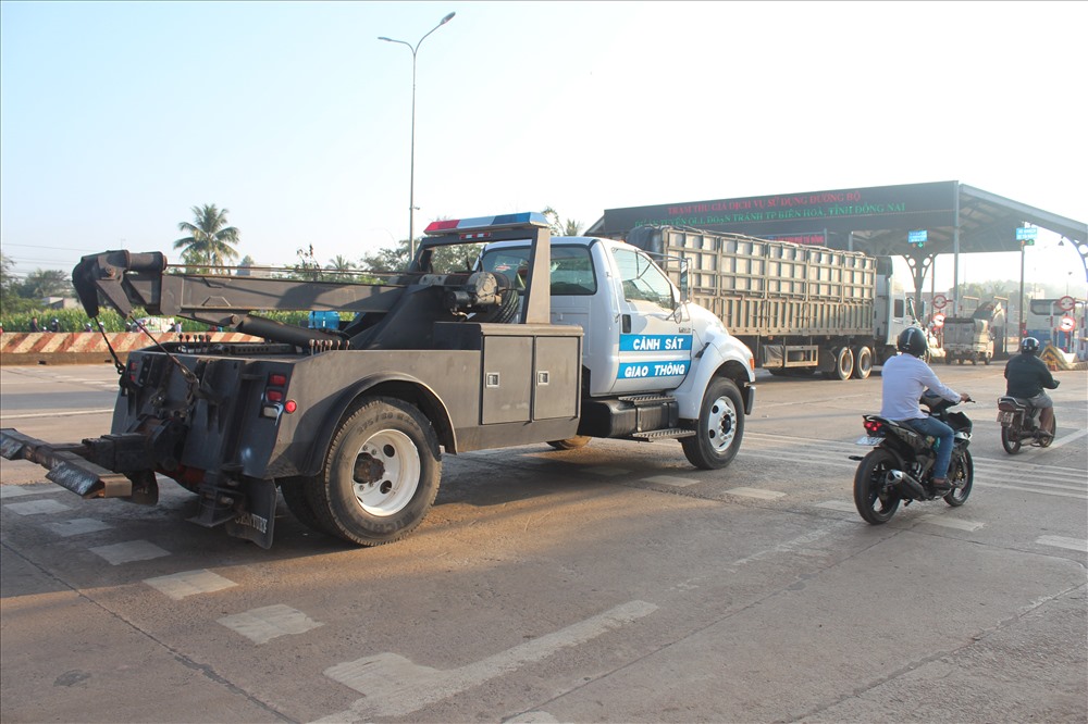 xuat hien tien le 100 dong tai tram bot quoc lo tuyen tranh bien hoa