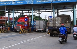 vi sao tram thu phi bot nam binh dinh van chua giam gia ve