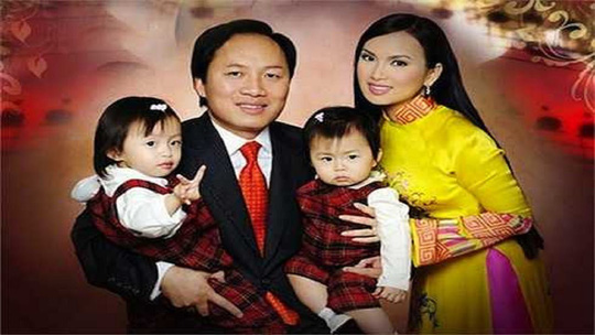 ca si ha phuong lam vo ti phu dau de